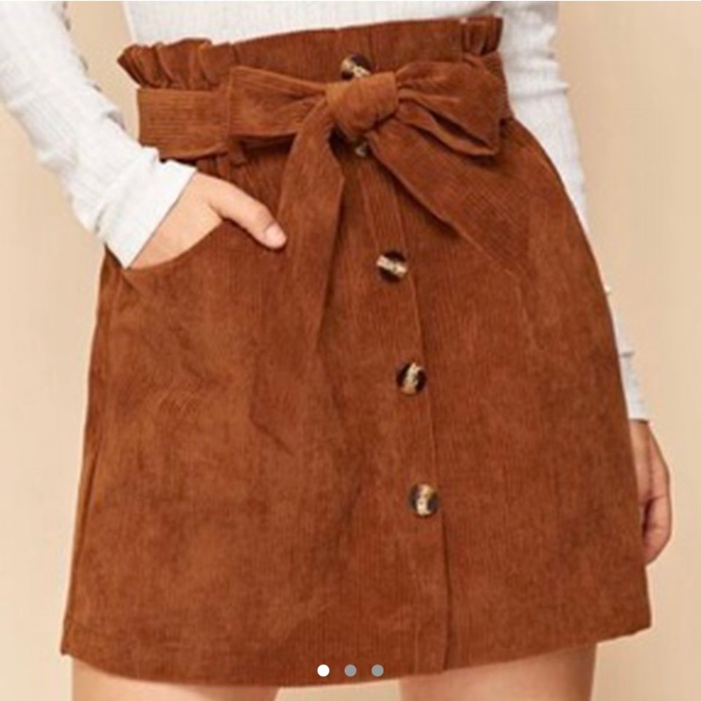 Brown, corduroy like material mini skirt ❣️